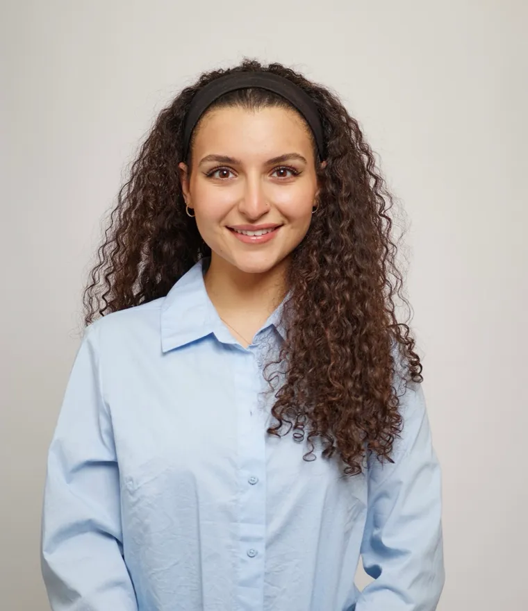 Aya Kabrit